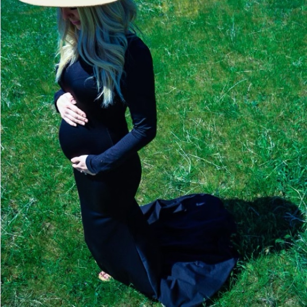 Black Long Sleeve Maternity Gown with Train
